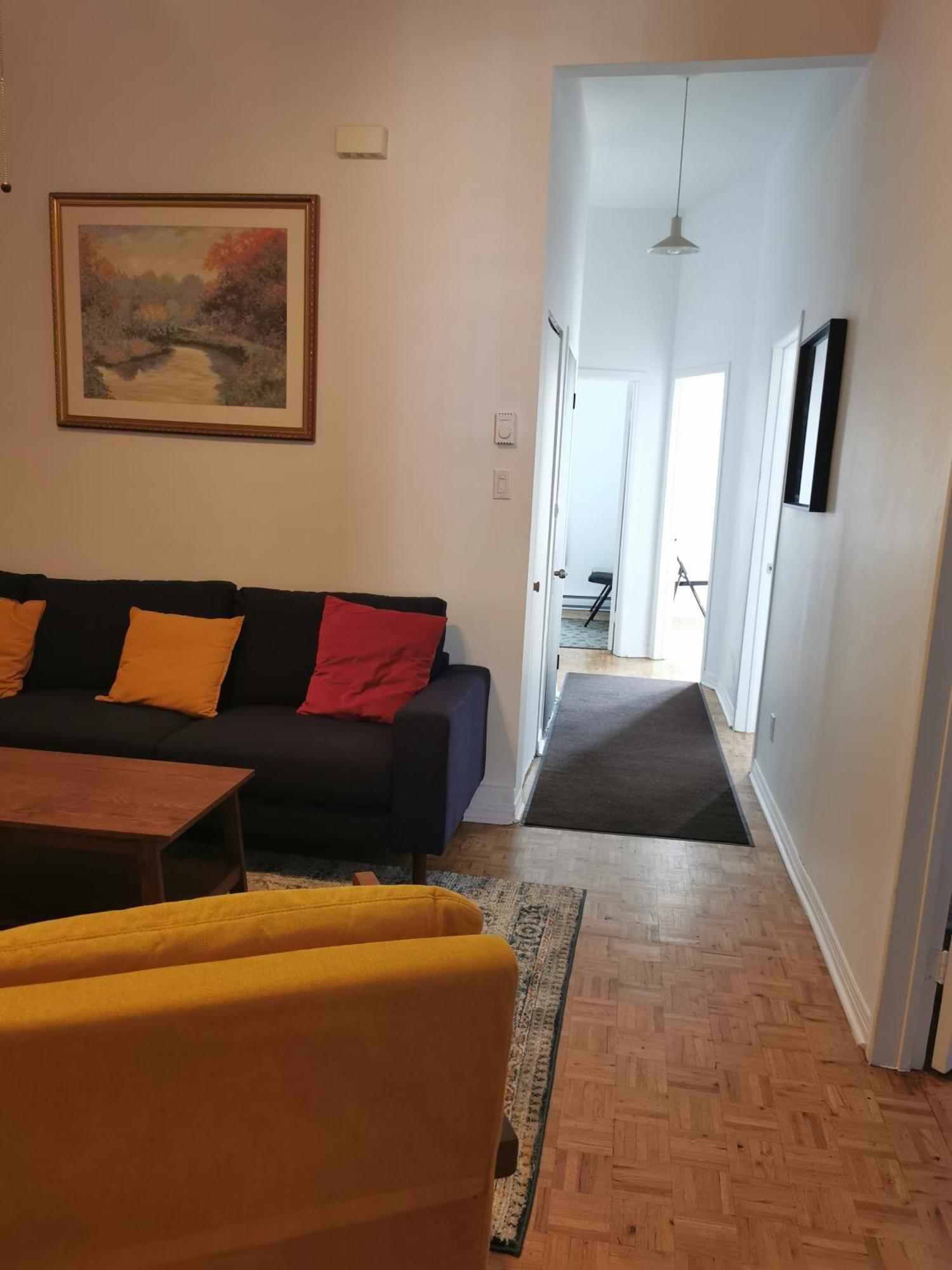 Grand Centre-ville 1227, 3 Apartamento *